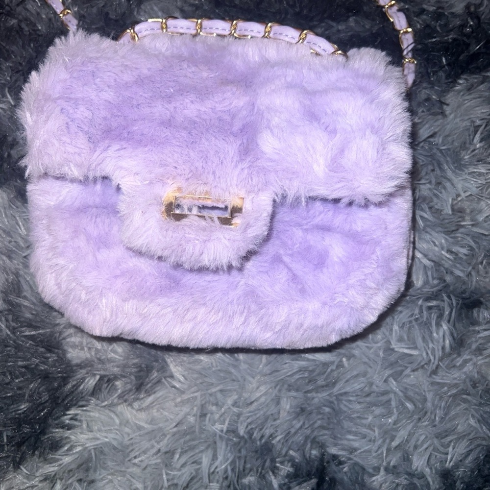 purple fur bag